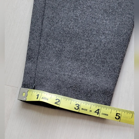 DSquared2 wool flannel women's trousers, IT 38, US 2 - Picture 5 of 10